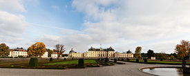 Дворец Дроттнигхольм(Drottningholm), действующая загородная резиденция королевской семьи.