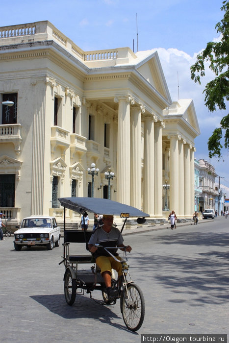 Хранящий память о борце за свободу Санта-Клара, Куба