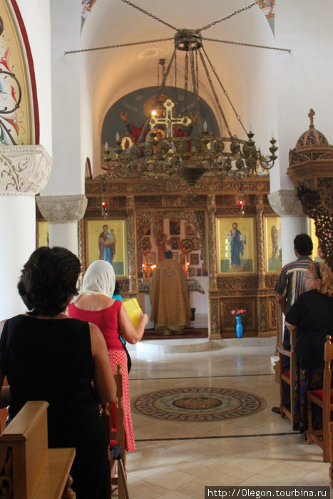 В греческой православной церкви Гавана, Куба