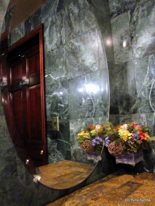 Это... туалет в Раша Хаусе. Женский;) Вашингтон, CША