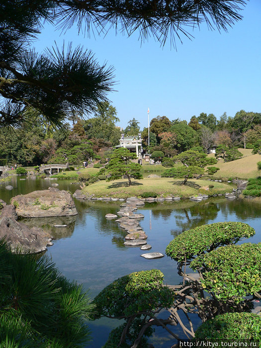 В саду Суйзэндзи Кумамото, Япония