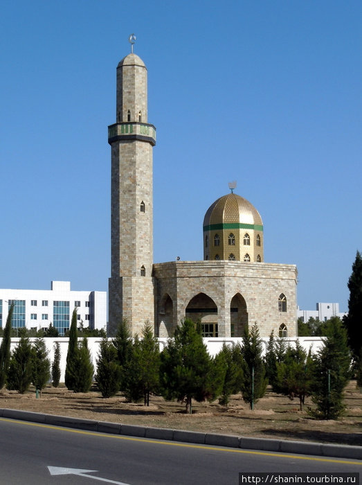 Мечеть у аэропорта Баку, Азербайджан