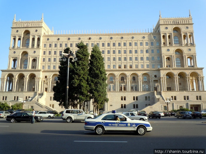 Здание правительства Баку, Азербайджан