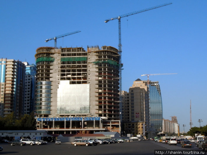Идет ктивное строительство Баку, Азербайджан