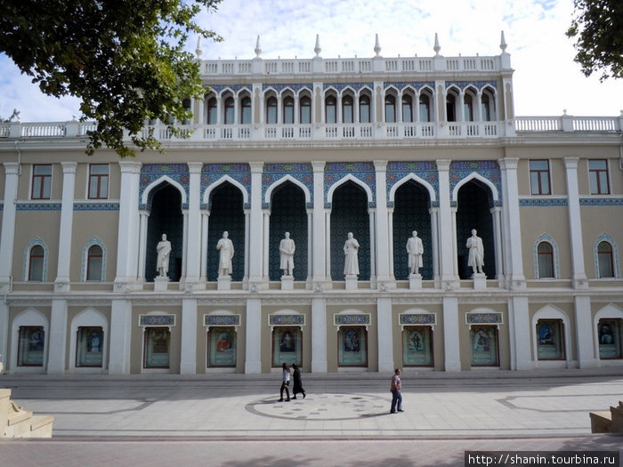 Театр Баку, Азербайджан