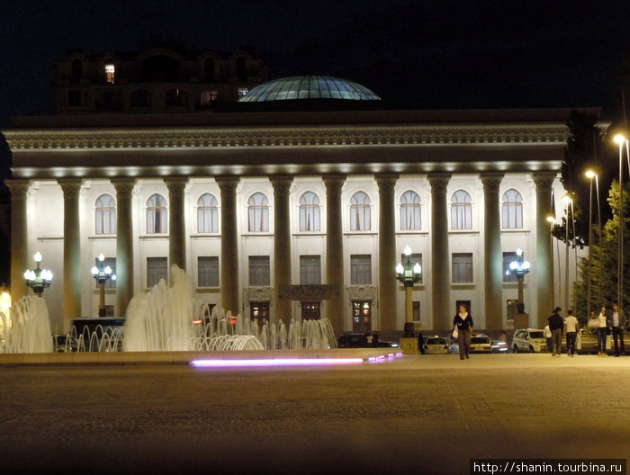 Бывший музей В.И. Ленина Баку, Азербайджан