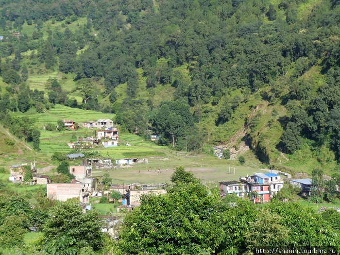 Вид из Бесисихара на окрестности Бесисахар, Непал