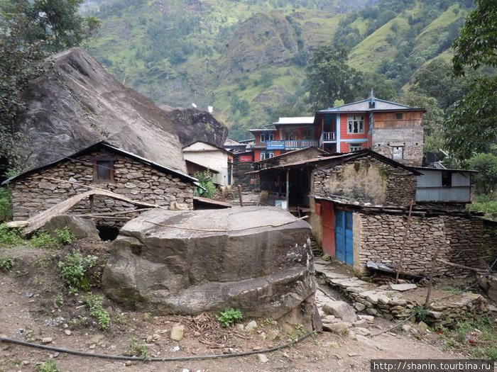 Вход в Джагат Бесисахар, Непал