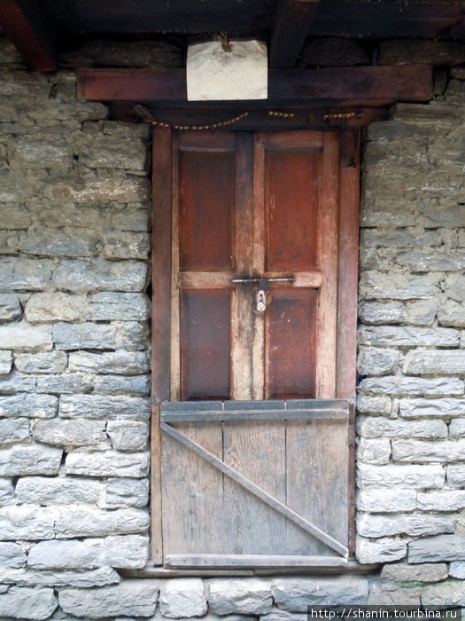 Дверь Бесисахар, Непал
