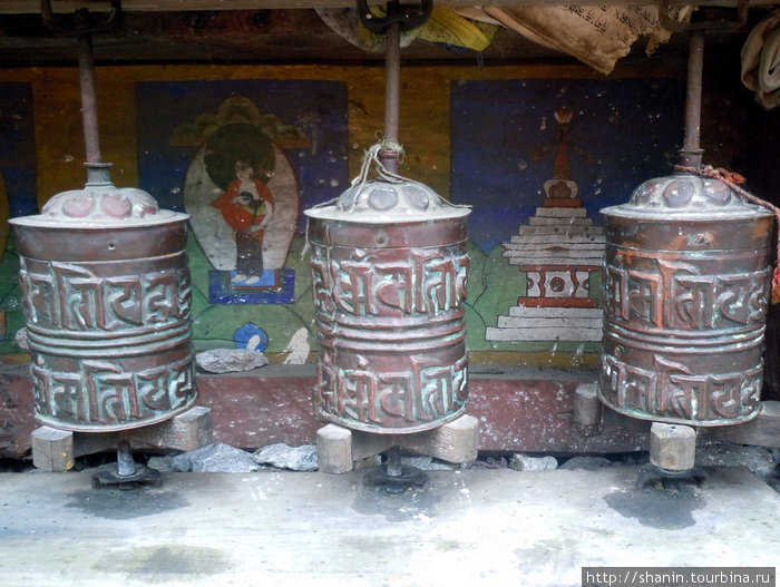 Молитвенные барабаны Зона Гандаки, Непал