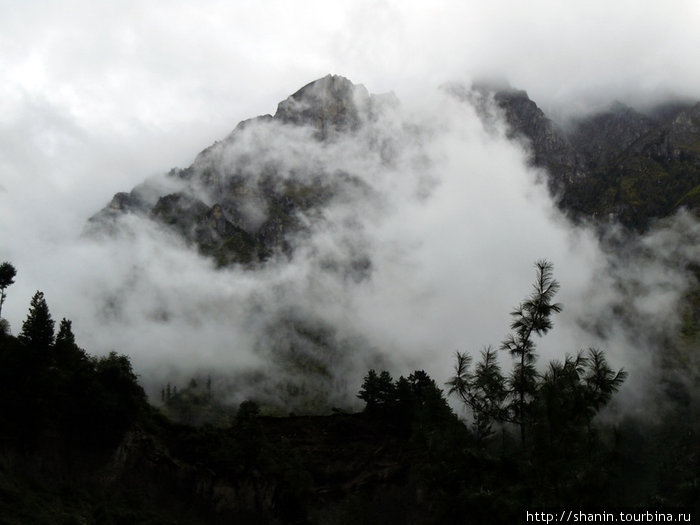 Облаго в горах Зона Гандаки, Непал