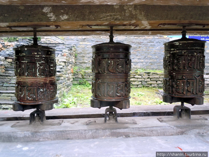 Молитвенные барабаны Чаме, Непал