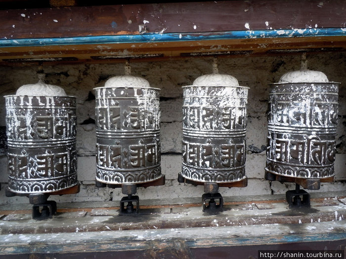 Молитвенные барабаны Хумде, Непал