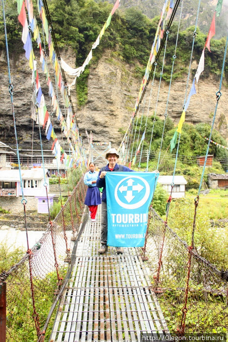 Приехав В непальские горы, вам придётся перебарывать свой страх перед висячими мостами Зона Гандаки, Непал