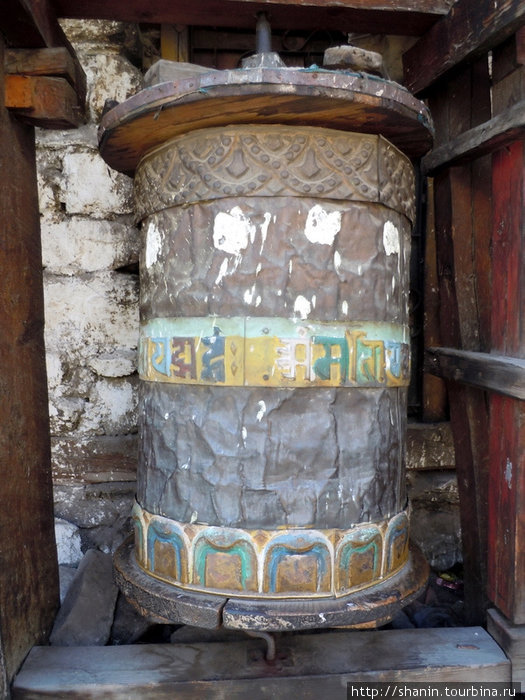 Молитвенный барабан Мананг, Непал