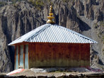 Крыша монастыря Карки
