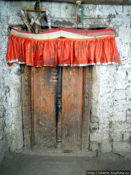 Дверь Джаркот, Непал