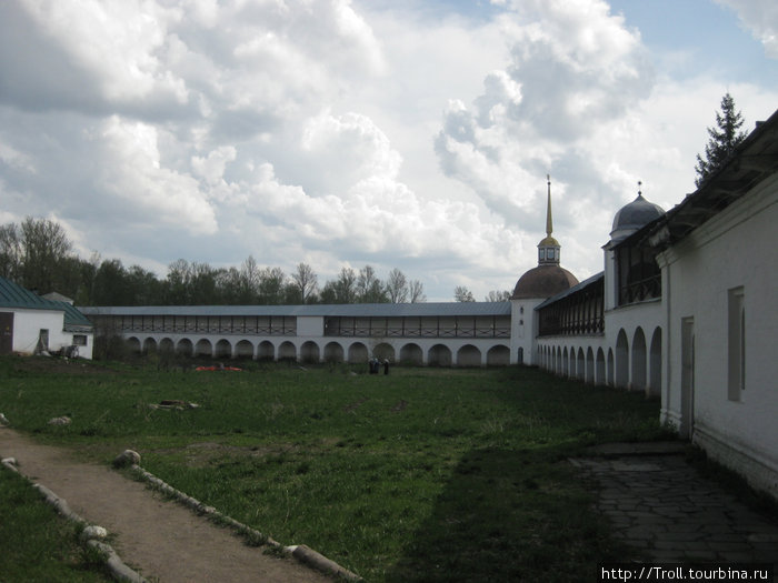 Линия внешней стены Тихвин, Россия