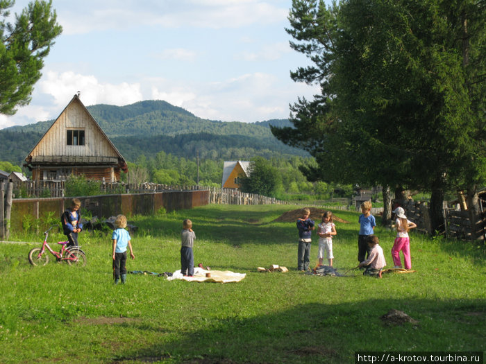 Дети местные Курагино, Россия