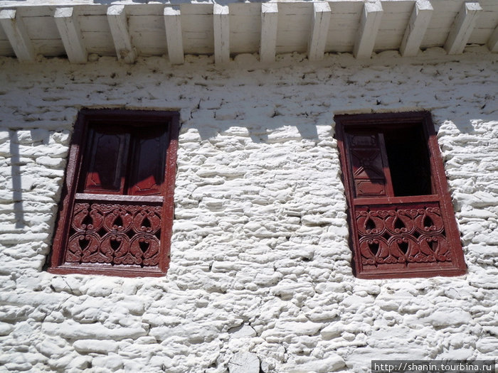 Два окна белого дома