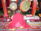 Монах и барабаны