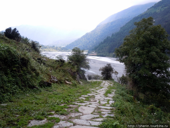 Мощенная дорога Зона Дхавалагири, Непал