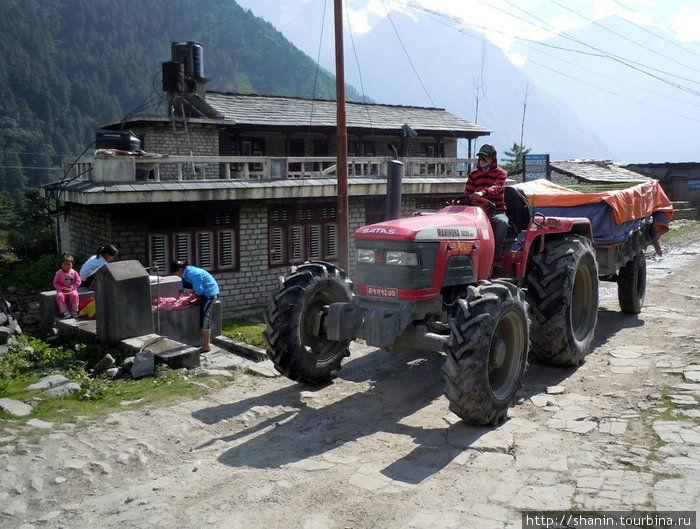 Трактор Зона Дхавалагири, Непал