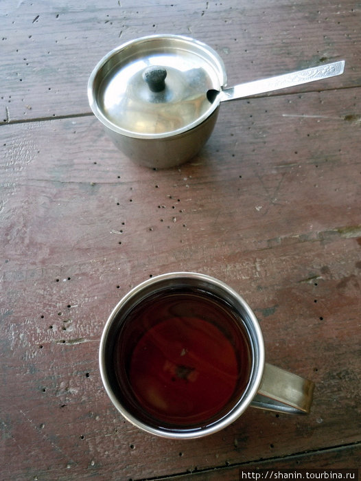 Краткая остановка — можно выпить кружку черного чая Зона Дхавалагири, Непал