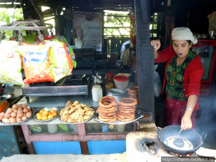Придорожная закусочная Покхара, Непал