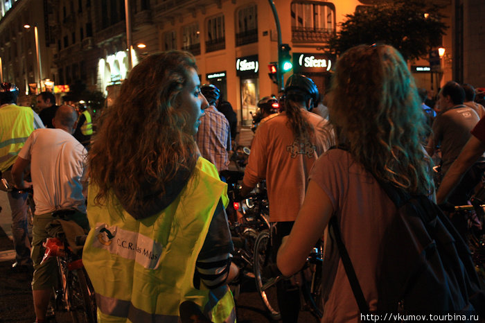 Bicicritica: дружной толпой за велоинфраструктуру Мадрид, Испания