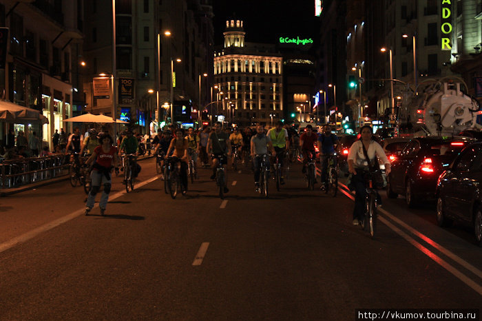 Bicicritica: дружной толпой за велоинфраструктуру Мадрид, Испания