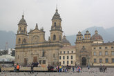 Кафедральный собор на площади Симона Боливара в Боготе