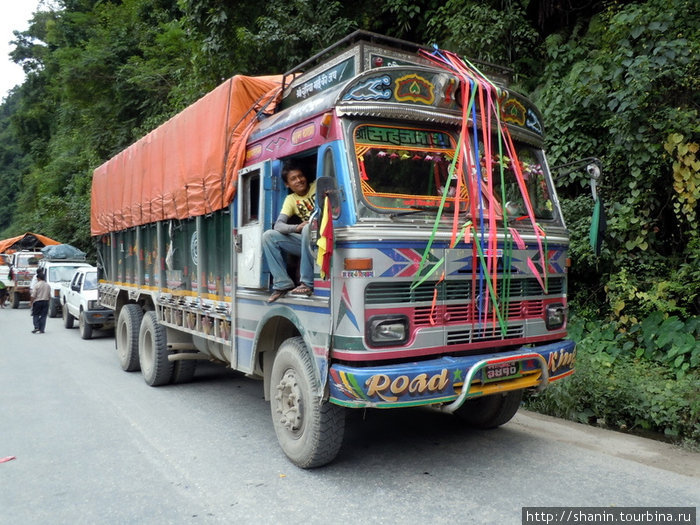 На автобусе из Катманду в Бесисахар Бесисахар, Непал