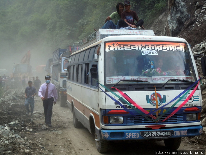 Автобусы Непал