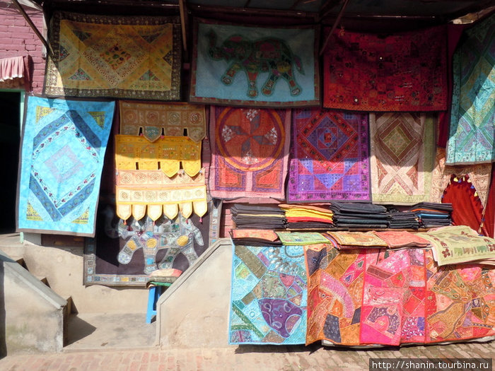 Сувениры для туристов Бхактапур, Непал
