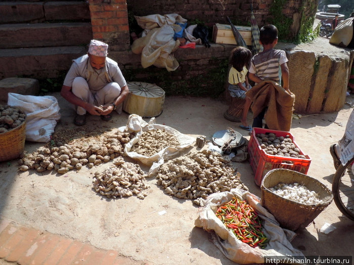 Уличная торговля Бхактапур, Непал