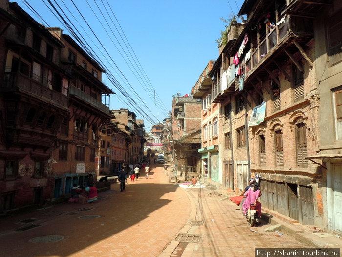 Улица в Бхактапуре Бхактапур, Непал