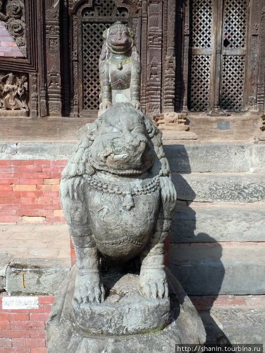 Охранник храма Бхактапур, Непал
