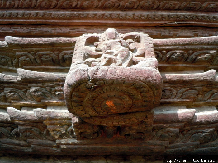 Элемент декора храма на площади Дурбар в Бхактапуре Бхактапур, Непал