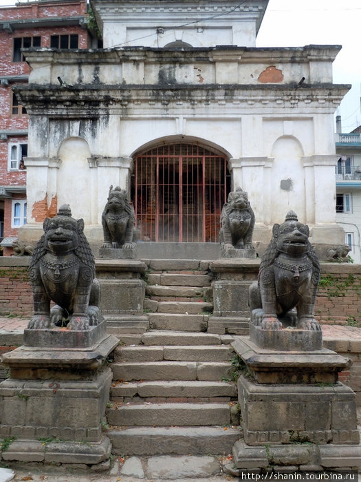 Храм в центре Киртипура Киртипур, Непал