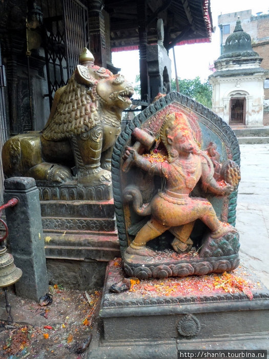 Богиня Парвати Киртипур, Непал