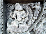 Фрагмент украшений храма Ума-Махешвар в Киртипуре