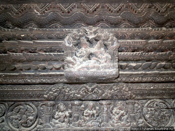 Праздник в храме Ума-Махешвар Киртипур, Непал