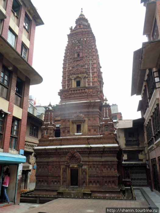 Ступа в храме Махавихара Патан (Лалитпур), Непал