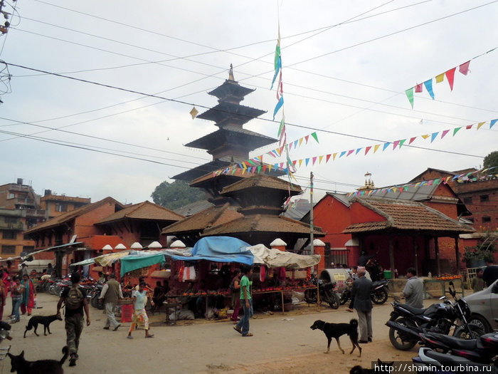 Фестиваль дасани в храме Кумбешвар Патан (Лалитпур), Непал