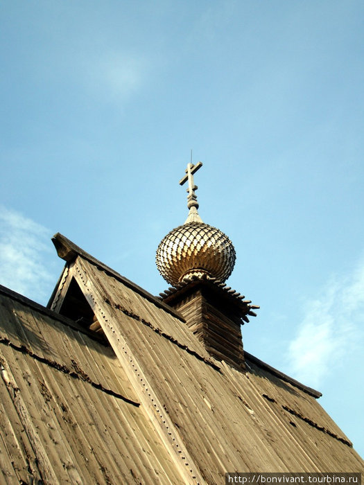 Даже купол церкви деревянный! Кострома, Россия