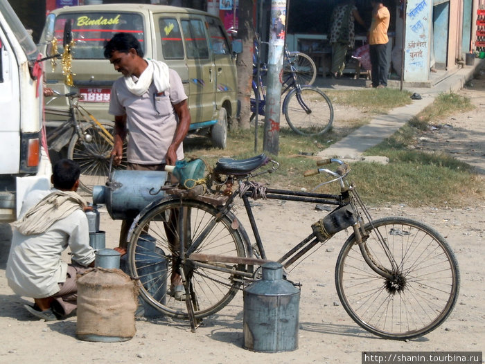 Велосипед на керосине Непал