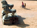 Двухместный велосипед в Бхактапуре