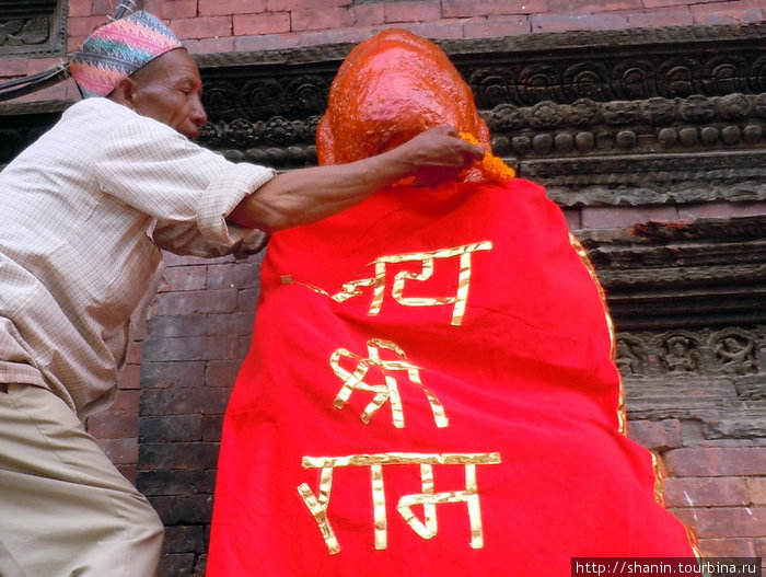 У матери-богини Непал