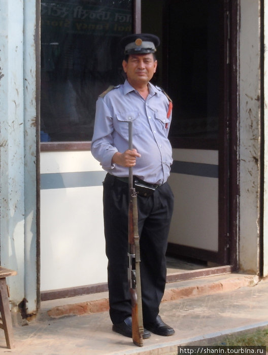Охранник банка Непал